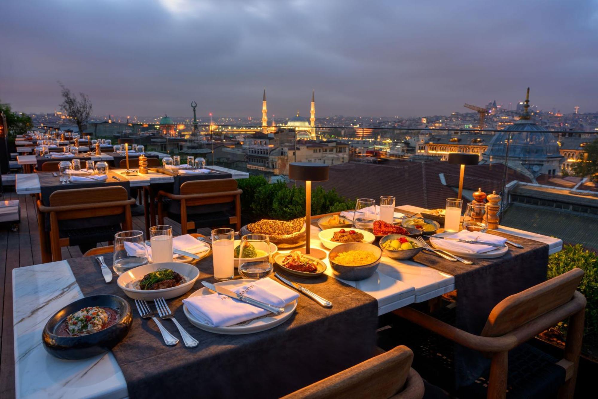 Orient Occident Hotel Istanbul, Autograph Collection Екстериор снимка
